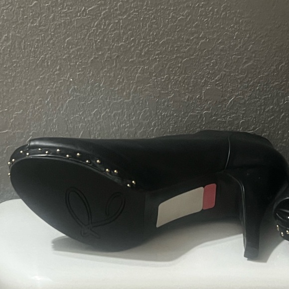 Reba size 9 black booties with open toe, Preowned - Picture 4 of 6
